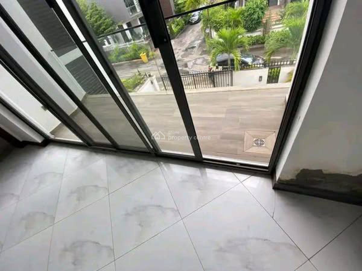 Executive Gated Community Semi-detached 3 Bedroom, Dome, Ga East Municipal, Accra, House for Sale