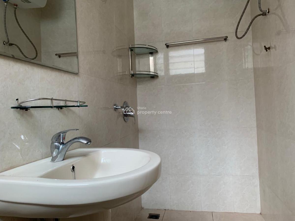 Dansoman Mataheko 4 Bedrooms House, Mataheko, Dansoman, Accra, House for Sale