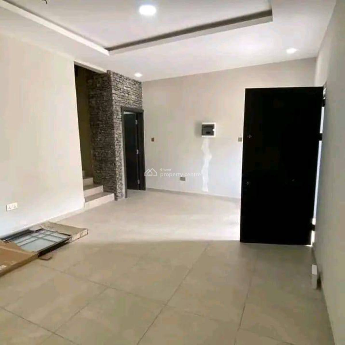 Executive Gated Community 2 Bedrooms, Madina, La Nkwantanang Madina Municipal, Accra, House for Rent