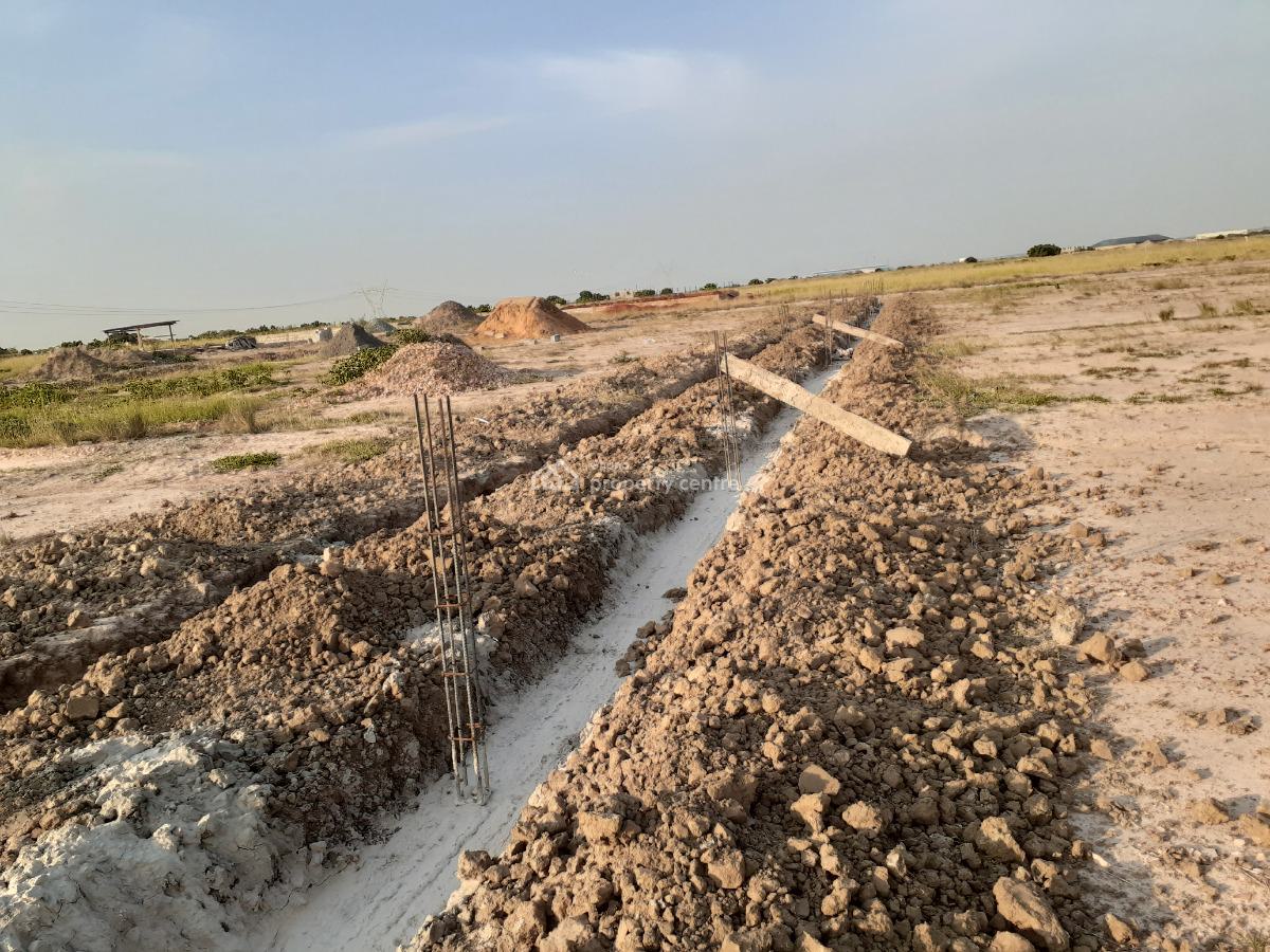 Half Plot // Market Price Drop @ Community 25 Tema, Community 25 Mall, Dawhenya, Tema, Accra, Mixed-use Land for Sale