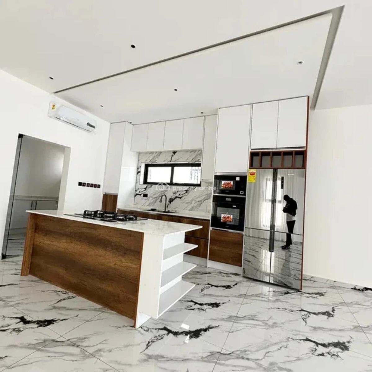 Luxurious 4 Bedrooms with 1 Bq, Nana Krom, Ashaley Botwe, Adenta Municipal, Accra, Townhouse for Sale