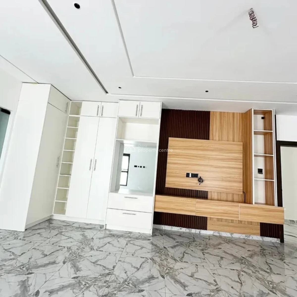 Luxurious 4 Bedrooms with 1 Bq, Nana Krom, Ashaley Botwe, Adenta Municipal, Accra, Townhouse for Sale