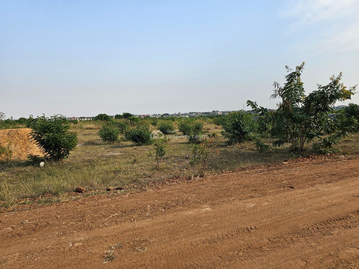 Price Within Budget on Half Plots at Tema Comm. 25, Cedar Court /, Dawhenya, Tema, Accra, Residential Land for Sale