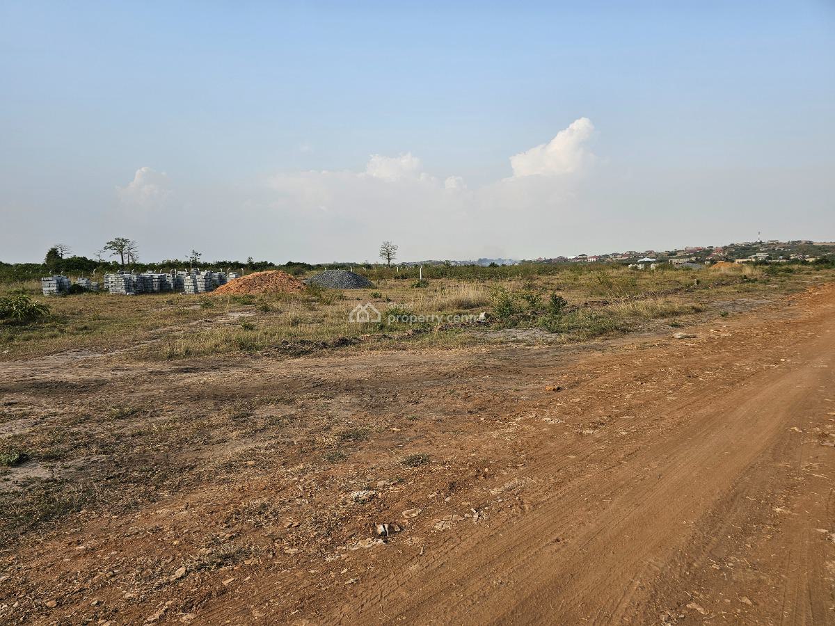 Price Within Budget on Half Plots at Tema Comm. 25, Cedar Court /, Dawhenya, Tema, Accra, Residential Land for Sale