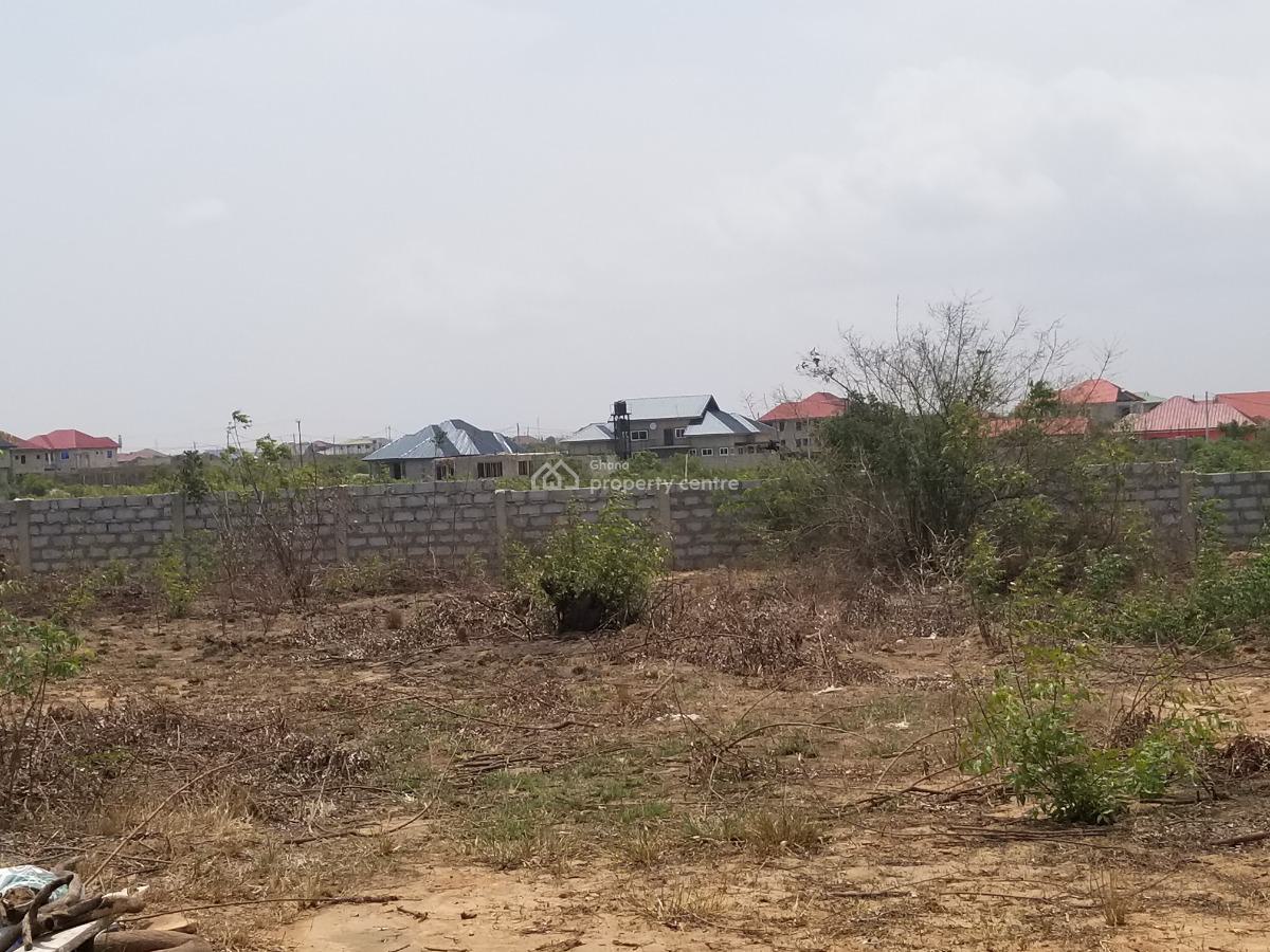 Discount <<<<< Half Plots Promo at Tema Community 25, Adom Estate Road, Tema, Accra, Mixed-use Land for Sale