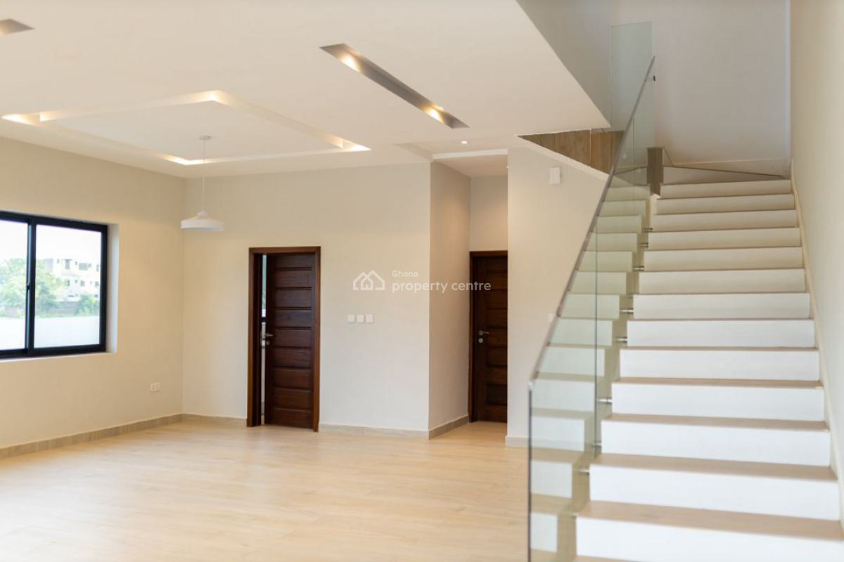 4 Bedrooms House with Boys Quarters, Oyarifa, La Nkwantanang Madina Municipal, Accra, Detached Duplex for Sale