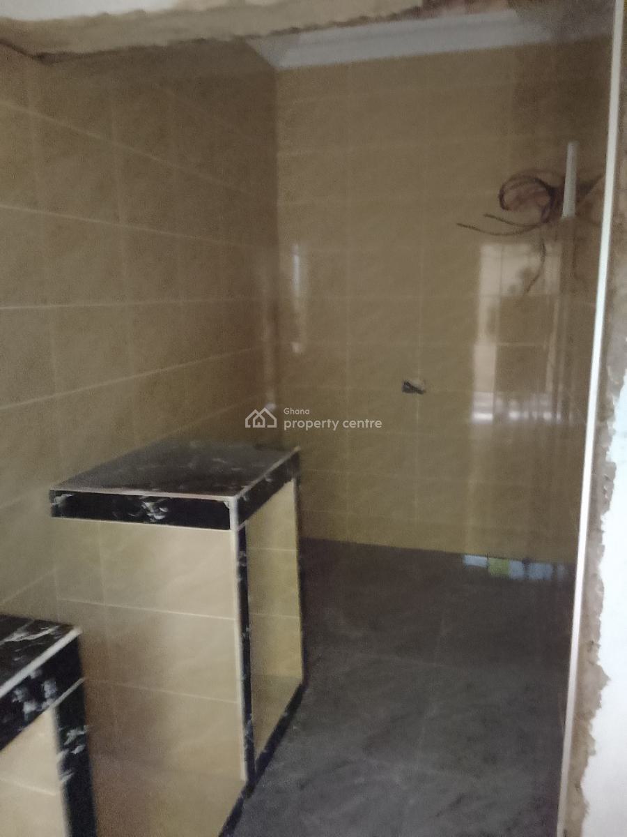 One Bedroom Self Contain Apartment, Bushroad Police Statoin, Teshie-nungua Estates, Accra, Mini Flat for Rent
