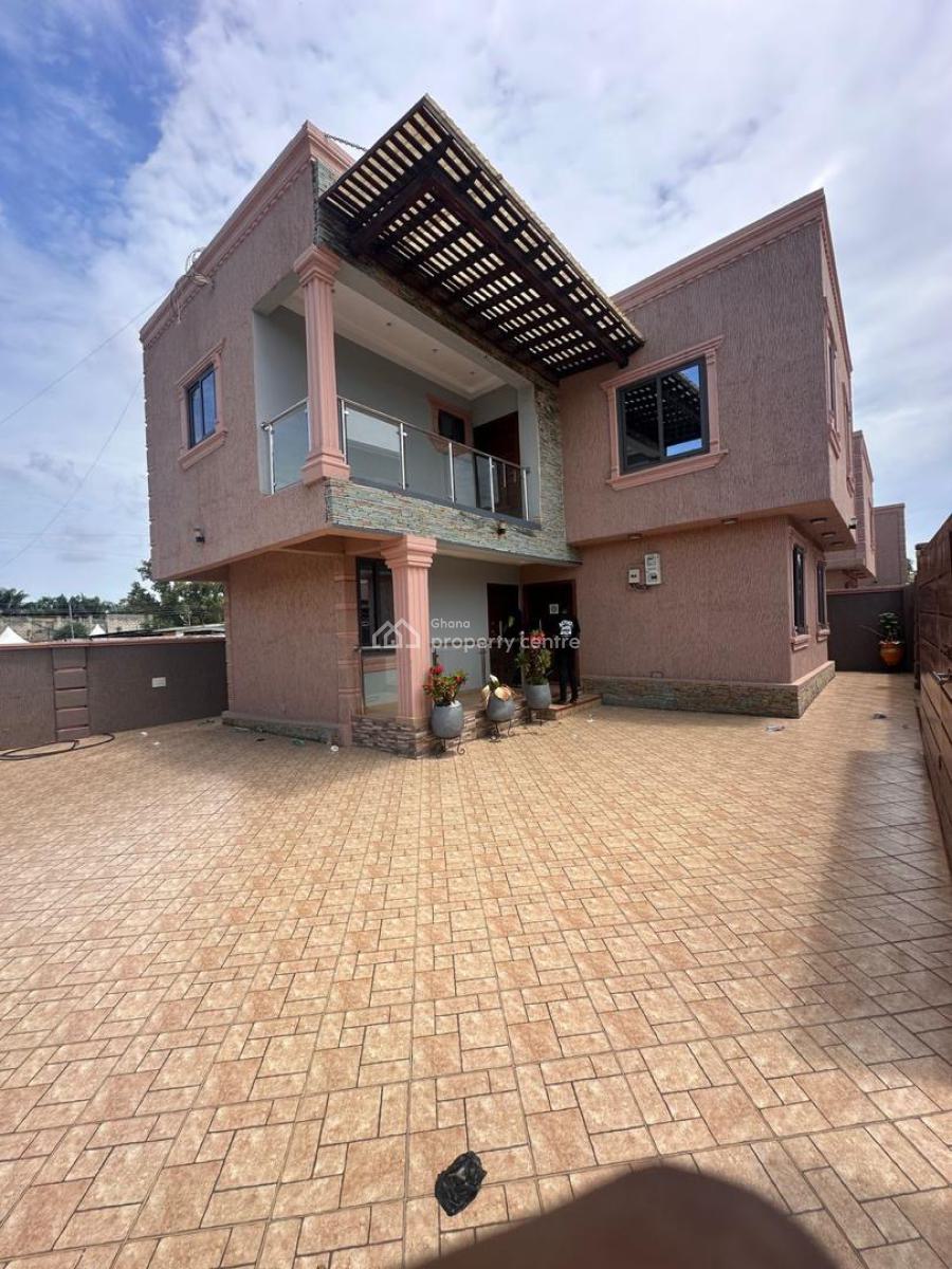3 Bedrooms at Tesano, Around Mizpah School, Tesano, Accra, Detached Duplex for Rent