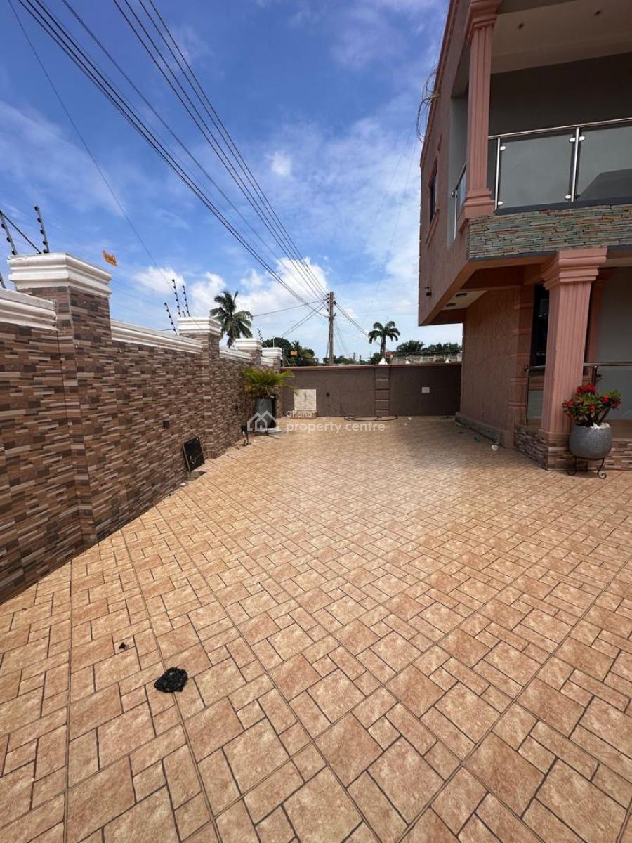 3 Bedrooms at Tesano, Around Mizpah School, Tesano, Accra, Detached Duplex for Rent