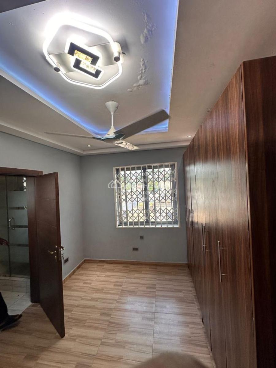 3 Bedrooms at Tesano, Around Mizpah School, Tesano, Accra, Detached Duplex for Rent