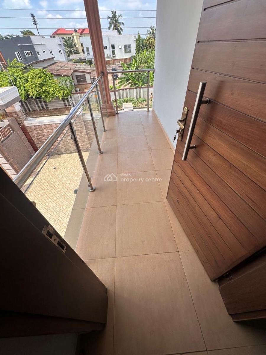 3 Bedrooms at Tesano, Around Mizpah School, Tesano, Accra, Detached Duplex for Rent