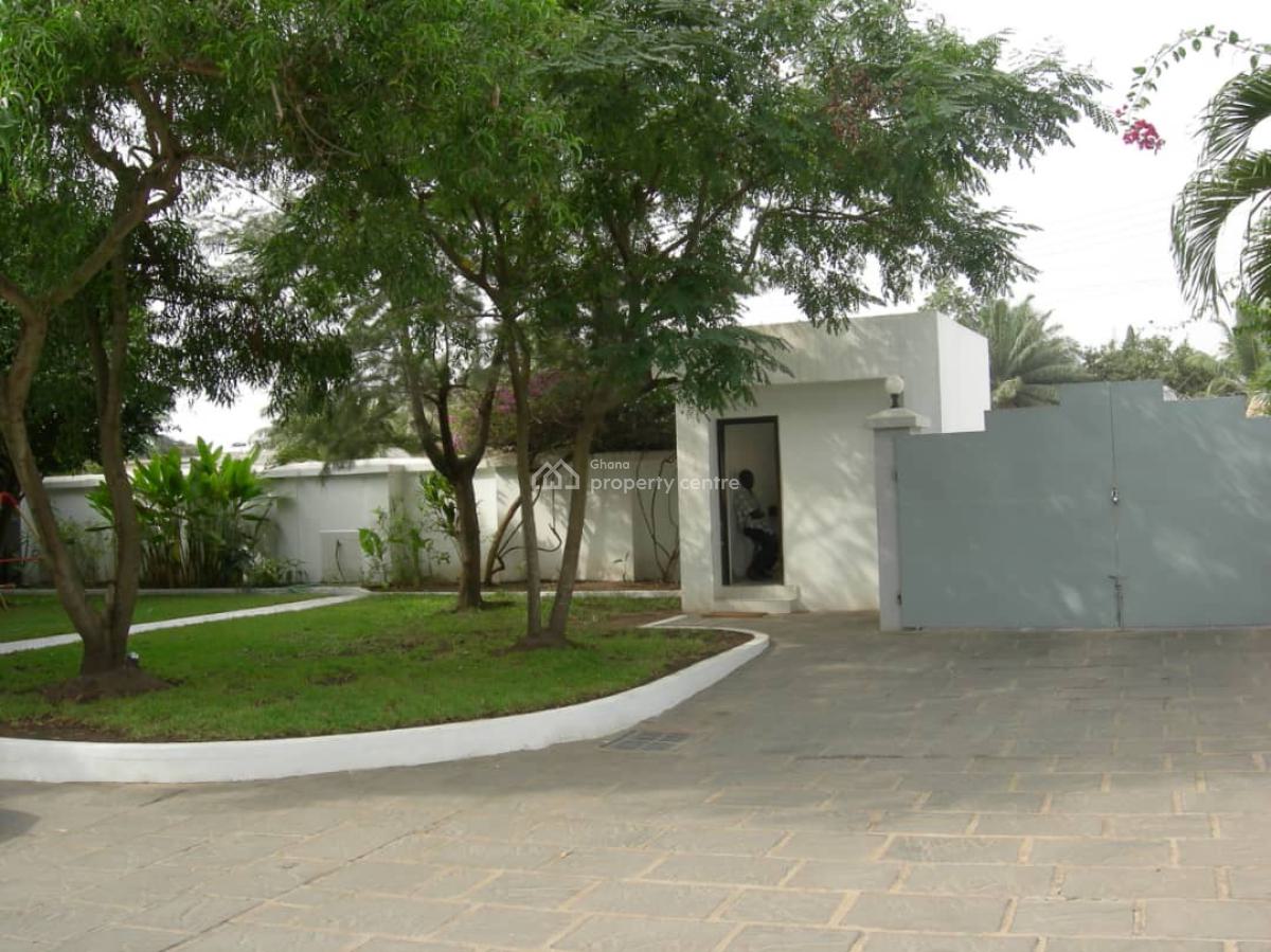 5 Bedrooms at Dzorwulu, Around Kuffour, Dzorwulu, Accra, Detached Duplex for Rent