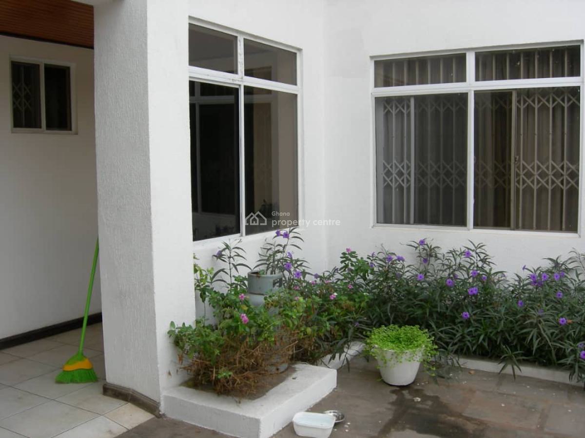 5 Bedrooms at Dzorwulu, Around Kuffour, Dzorwulu, Accra, Detached Duplex for Rent