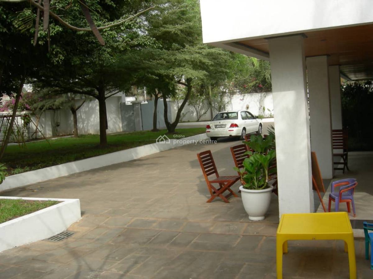 5 Bedrooms at Dzorwulu, Around Kuffour, Dzorwulu, Accra, Detached Duplex for Rent