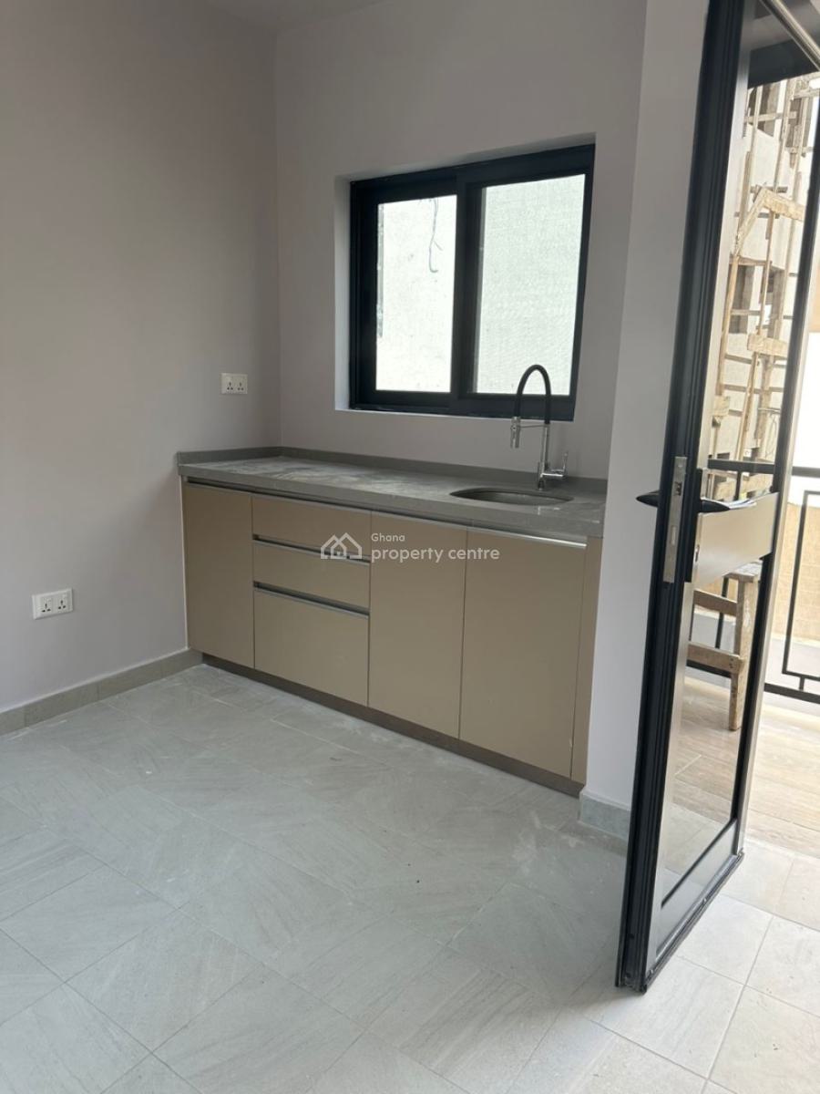 3 Bedroom Townhouse with Staff Quarters in a Gated Community with Pool, Airport Residential Area, Accra, Townhouse for Rent