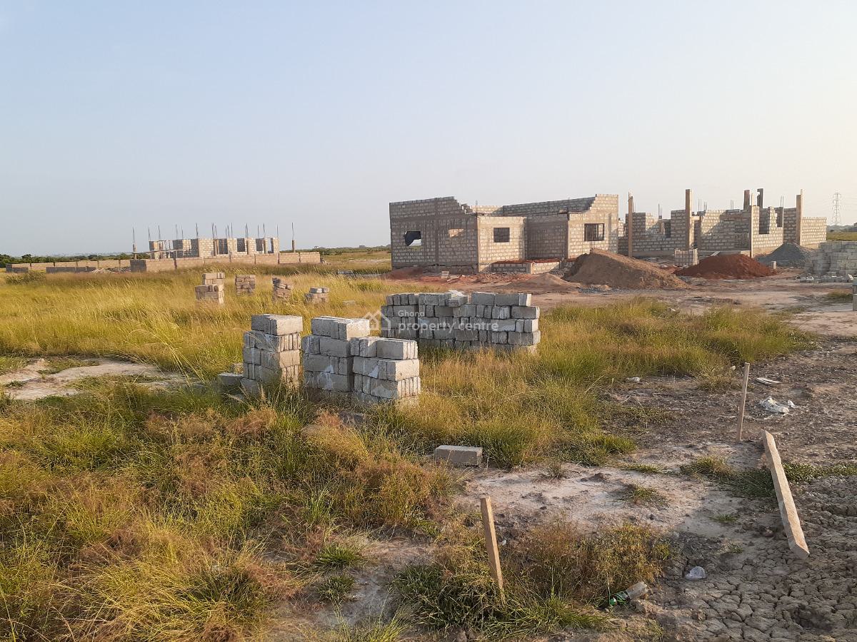 Full Developed !!!! Estate Full Plots @ Tema Community 25, Adom Estate Road // Cedar Court, Tema, Accra, Mixed-use Land for Sale