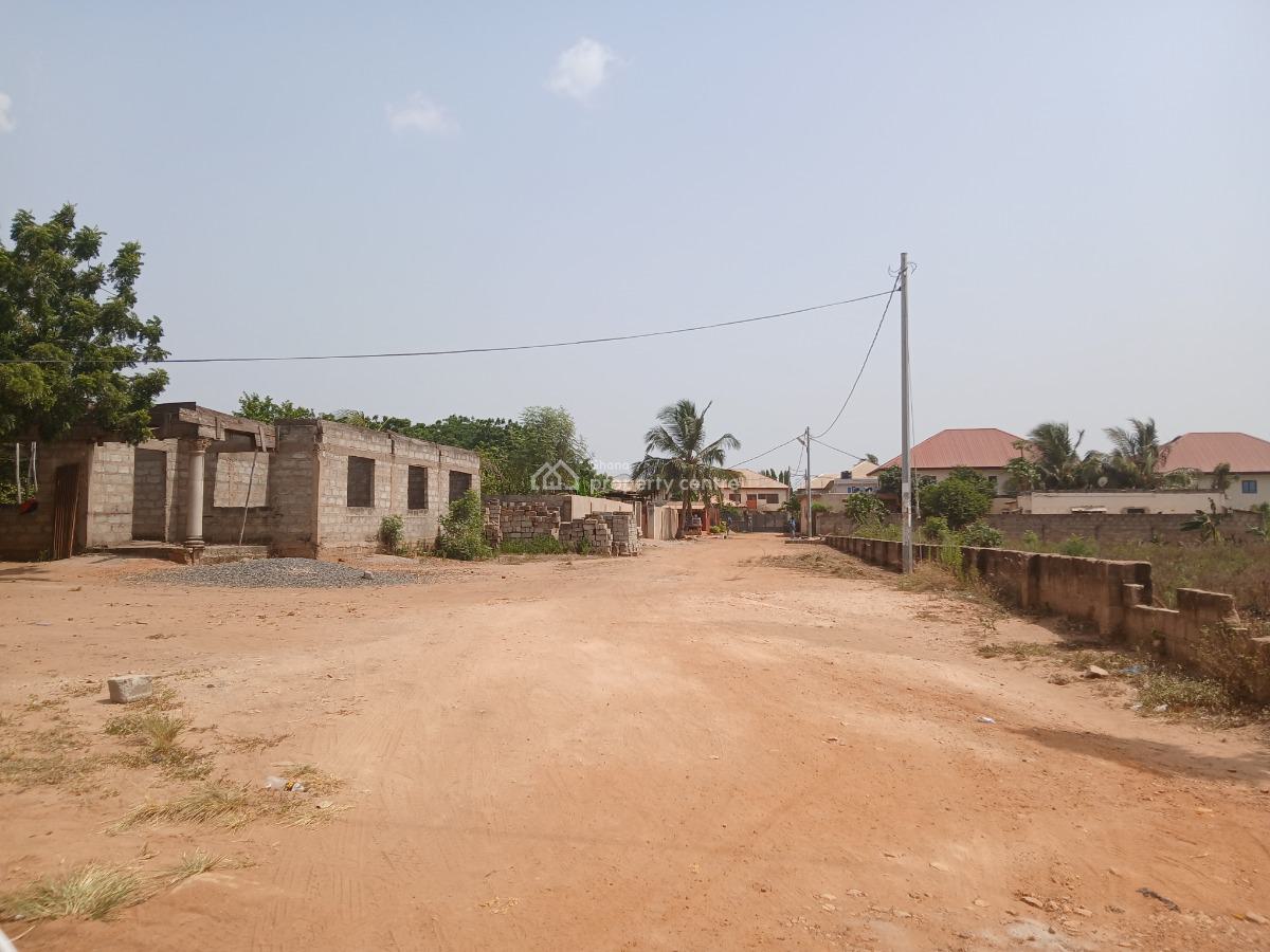 Promo !!!!! Limited Half Plots @ Tema Community 25, Community 25 Mall, Tema, Accra, Residential Land for Sale