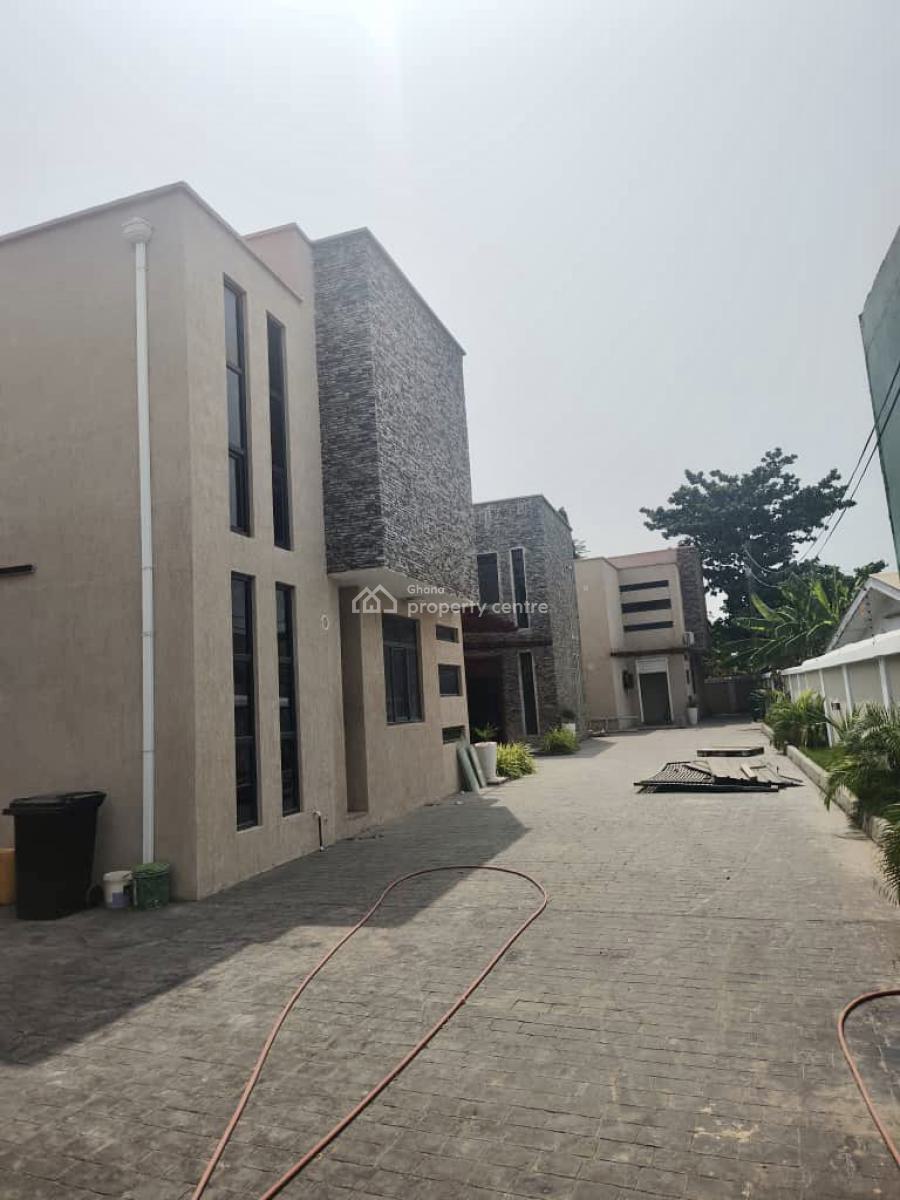 4 Bedroom Townhouse in a Gated Community, North Labone, Cantonments, Accra, Townhouse for Sale