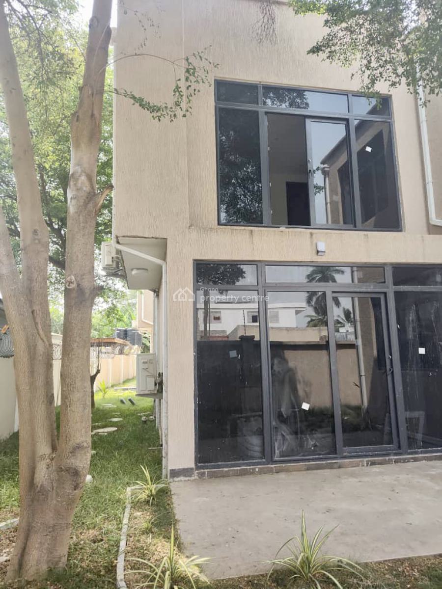 4 Bedroom Townhouse in a Gated Community, North Labone, Cantonments, Accra, Townhouse for Sale