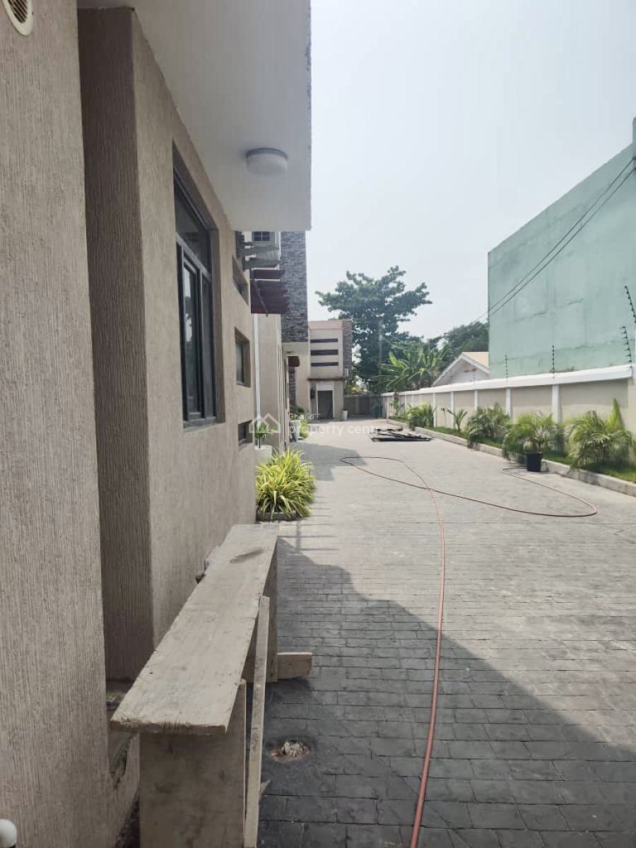 4 Bedroom Townhouse in a Gated Community, North Labone, Cantonments, Accra, Townhouse for Sale