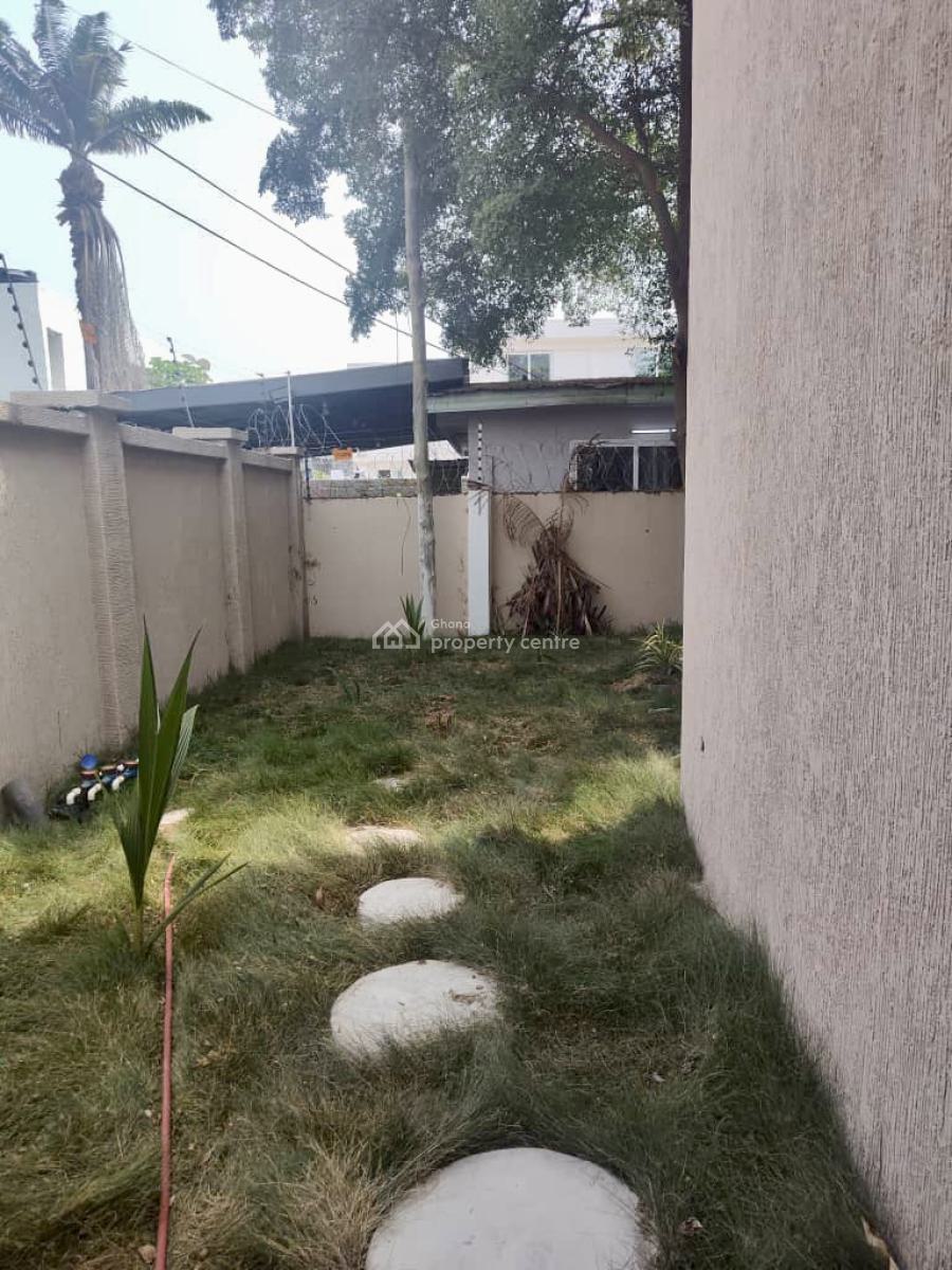 4 Bedroom Townhouse in a Gated Community, North Labone, Cantonments, Accra, Townhouse for Sale