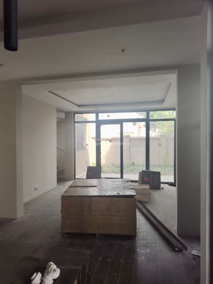 4 Bedroom Townhouse in a Gated Community, North Labone, Cantonments, Accra, Townhouse for Sale