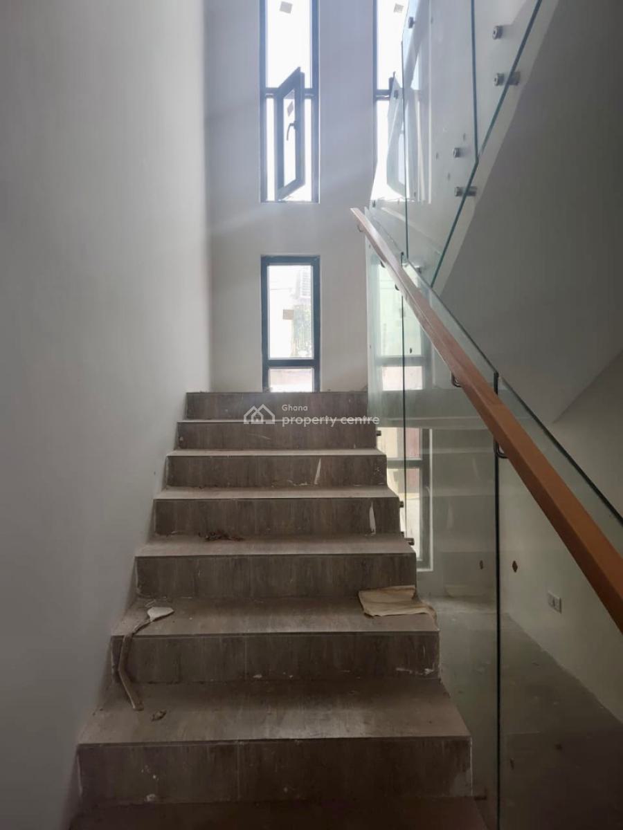 4 Bedroom Townhouse in a Gated Community, North Labone, Cantonments, Accra, Townhouse for Sale