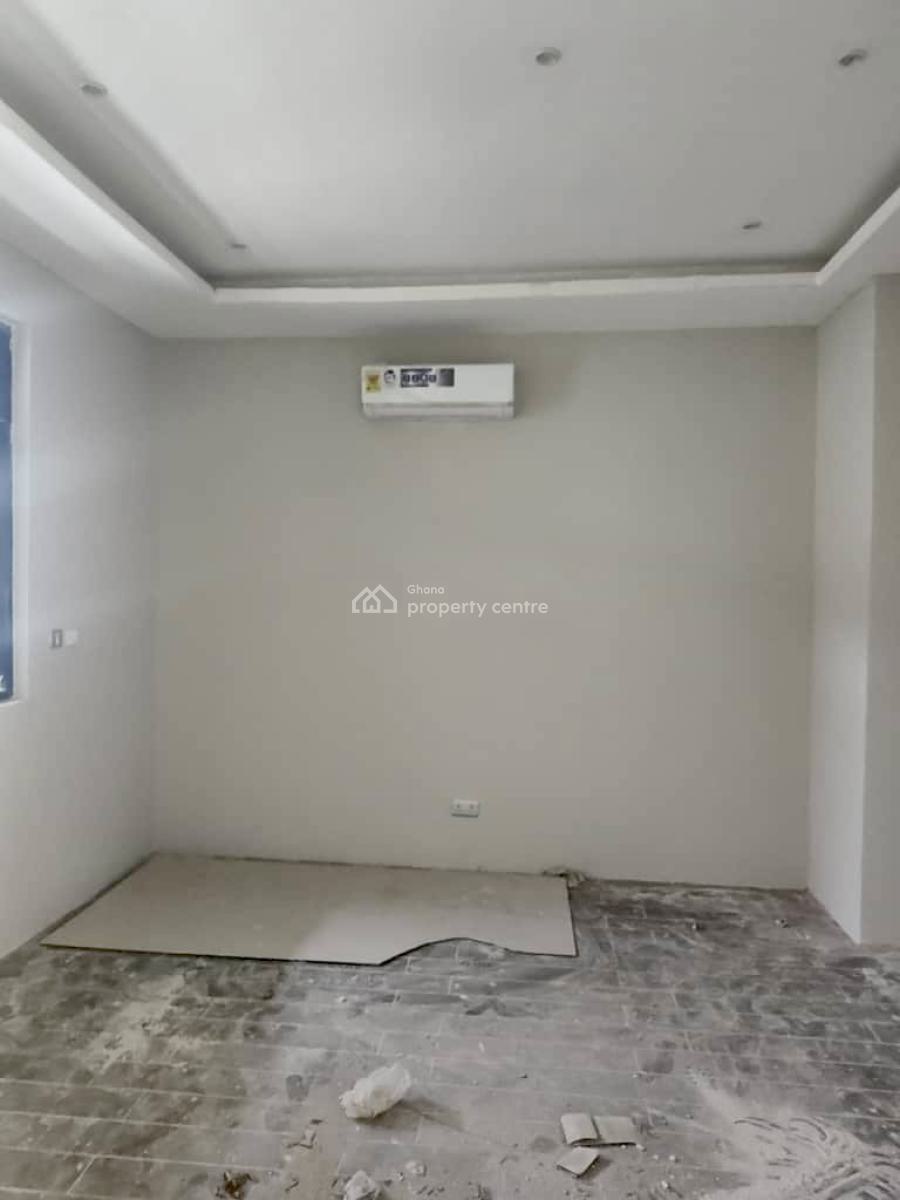 4 Bedroom Townhouse in a Gated Community, North Labone, Cantonments, Accra, Townhouse for Sale