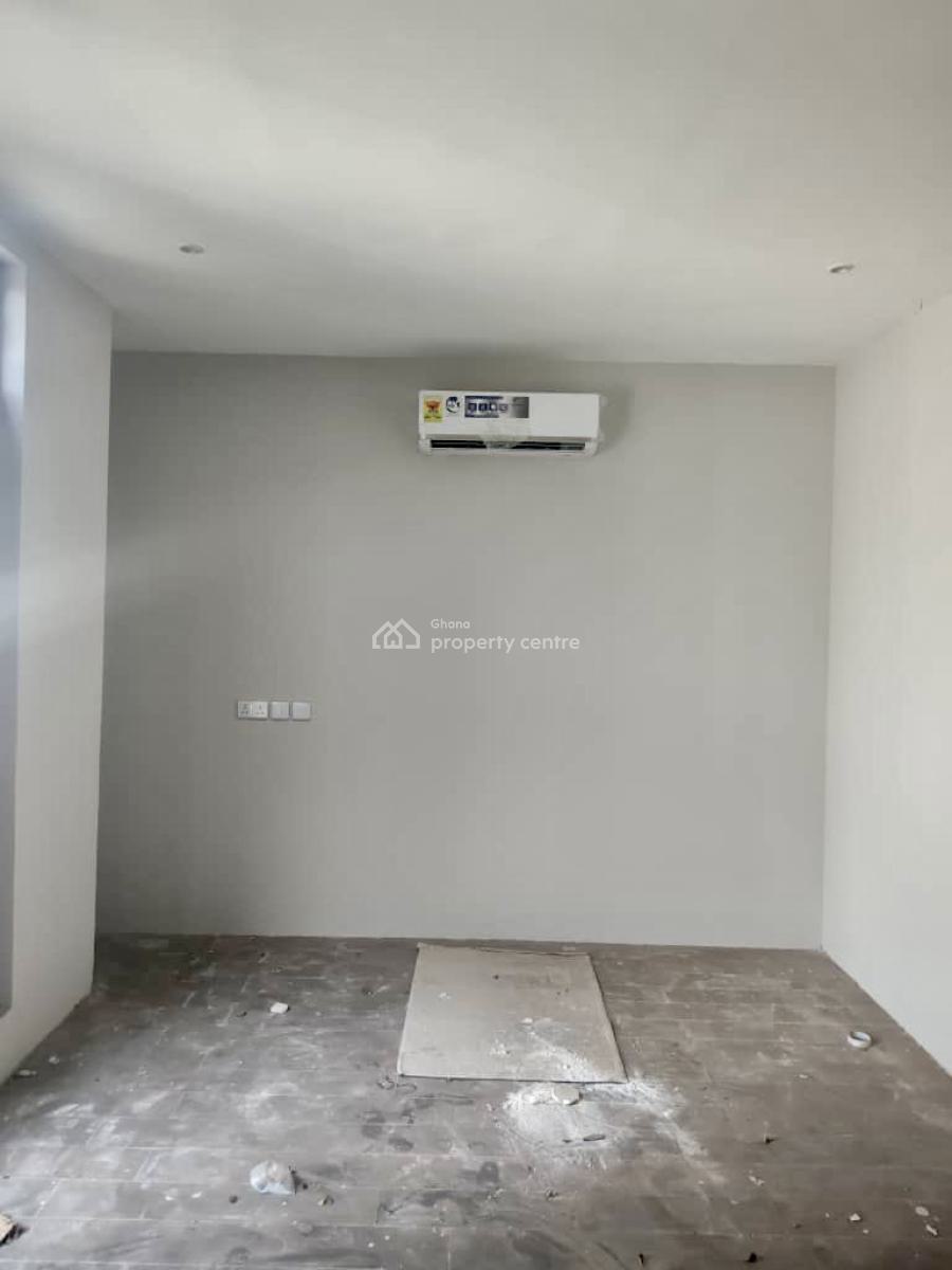 4 Bedroom Townhouse in a Gated Community, North Labone, Cantonments, Accra, Townhouse for Sale