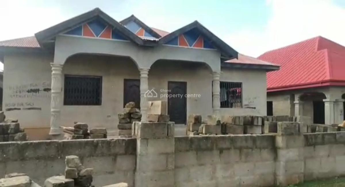 5 Bedrooms, Aboaso, Near Mampongteng., Kumasi Metropolitan, Ashanti, House for Sale