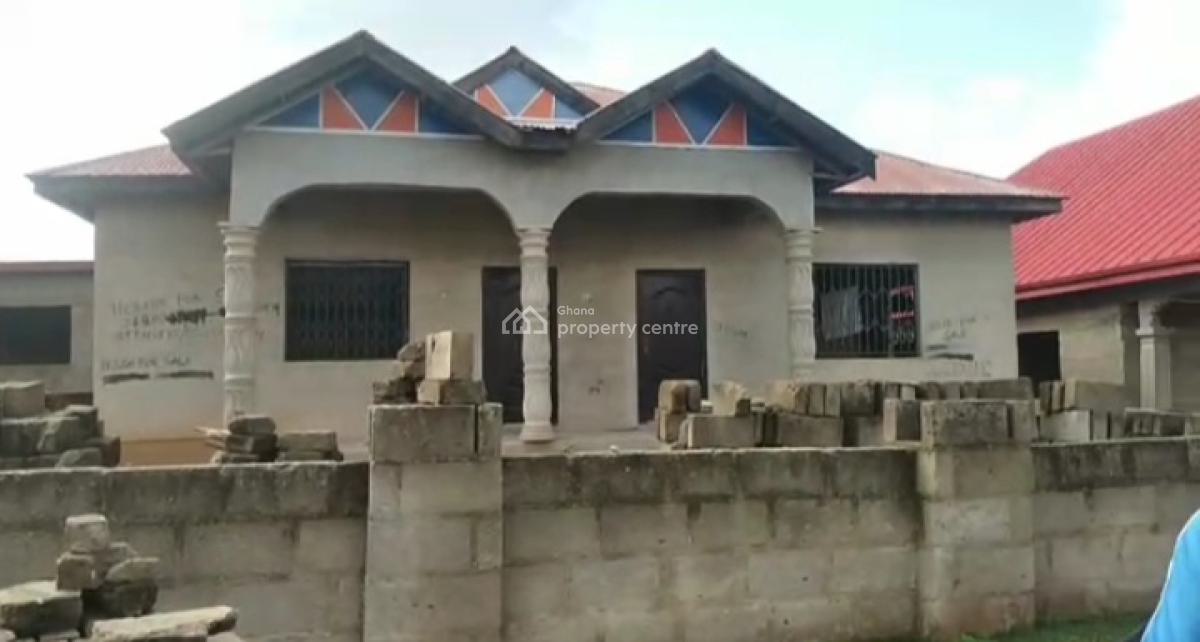 5 Bedrooms, Aboaso, Near Mampongteng., Kumasi Metropolitan, Ashanti, House for Sale