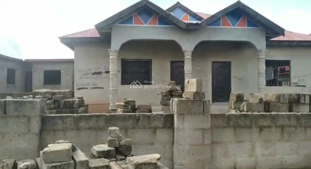 5 Bedrooms, Aboaso, Near Mampongteng., Kumasi Metropolitan, Ashanti, House for Sale