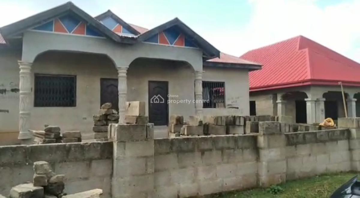 5 Bedrooms, Aboaso, Near Mampongteng., Kumasi Metropolitan, Ashanti, House for Sale