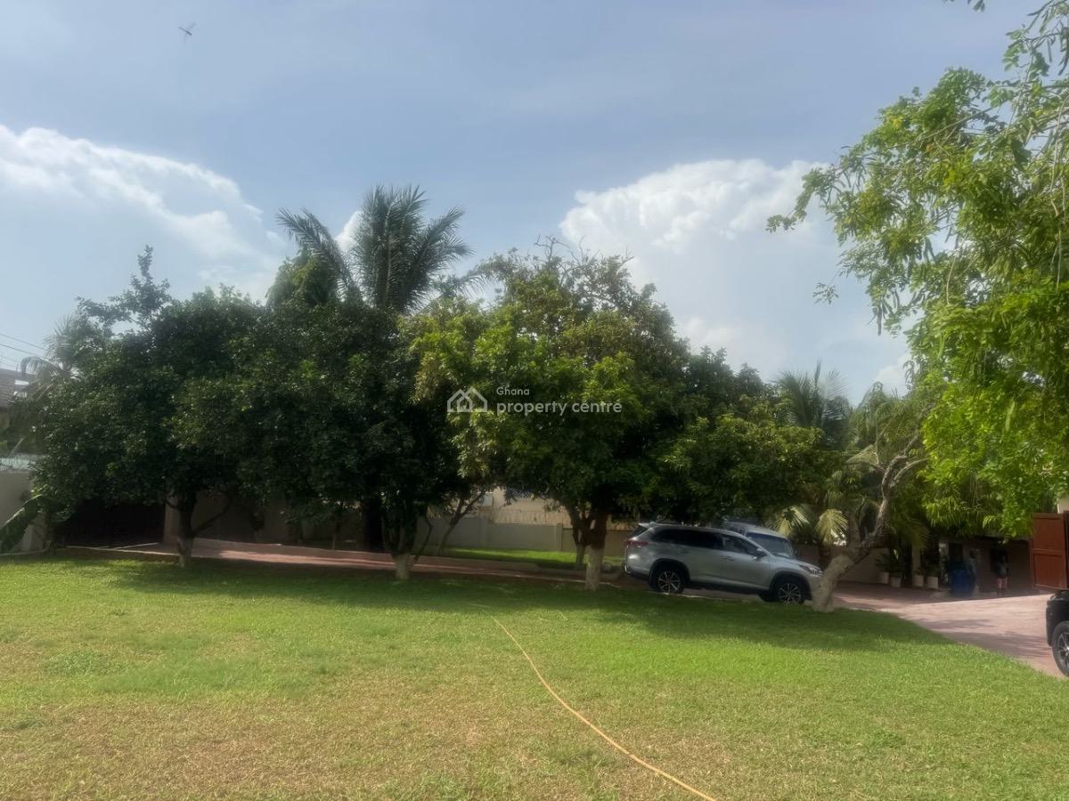 Land with 5 Bedrooms House, Tesano, Tesano, Accra, Mixed-use Land for Sale
