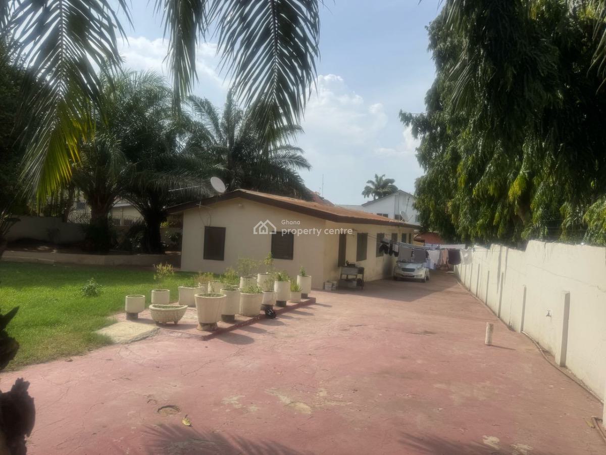 Land with 5 Bedrooms House, Tesano, Tesano, Accra, Mixed-use Land for Sale
