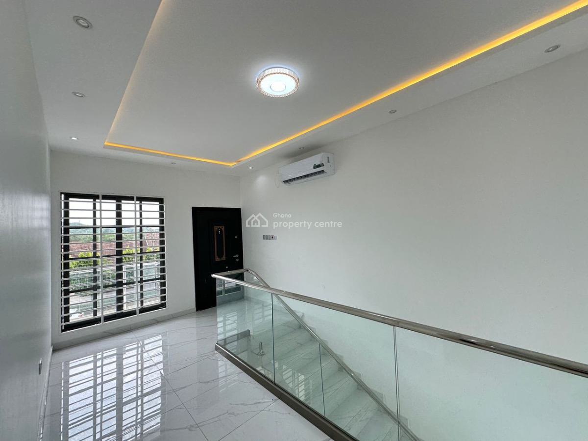 Executive 4 Bedrooms House, Westland, Haatso, Ga East Municipal, Accra, Detached Duplex for Sale