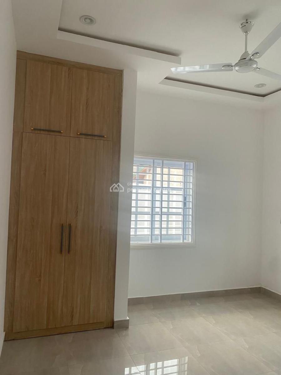 Executive 2 Bedrooms House, Achimota, Achimota, Accra, Townhouse for Sale