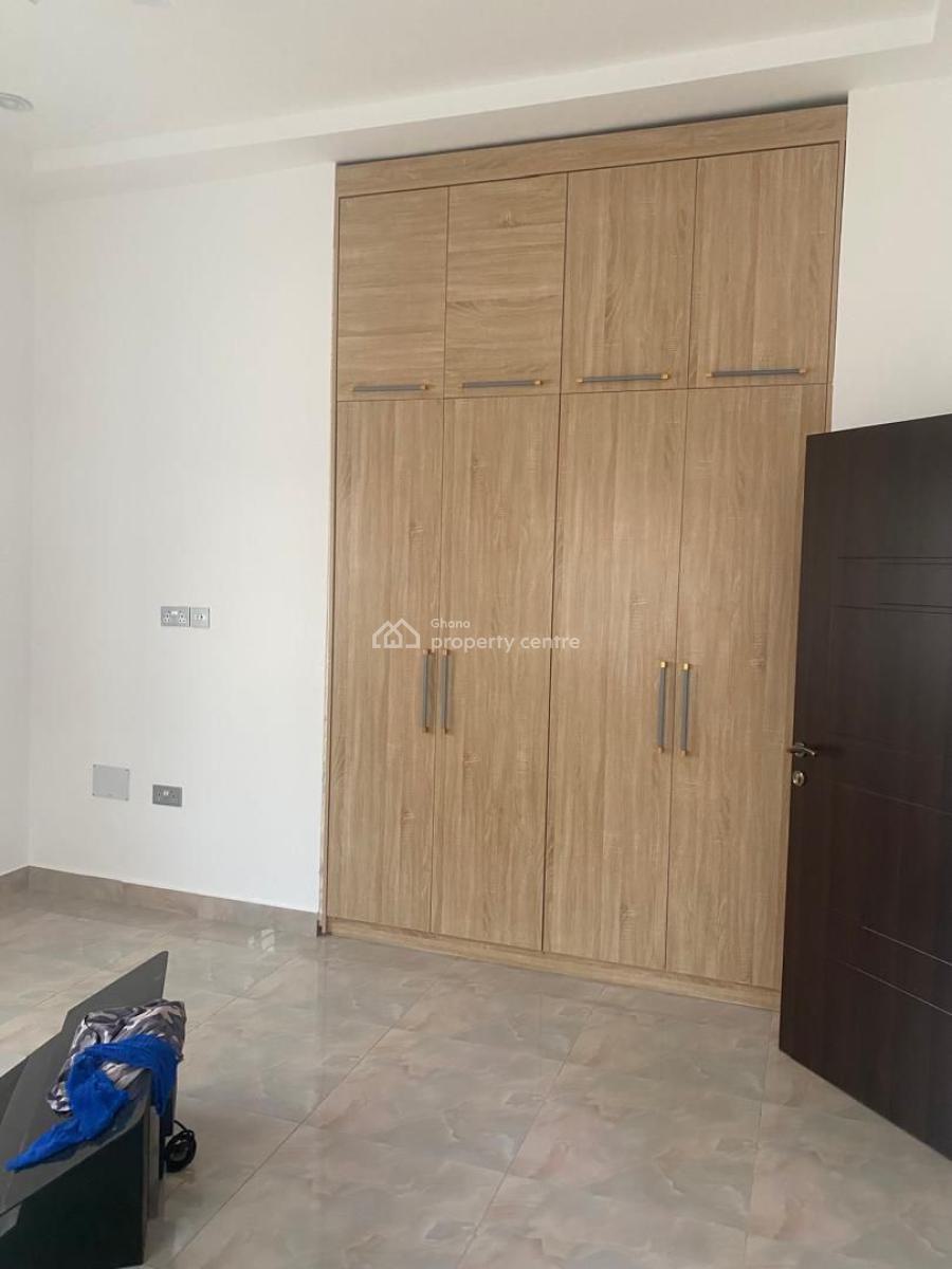 Executive 2 Bedrooms House, Achimota, Achimota, Accra, Townhouse for Sale