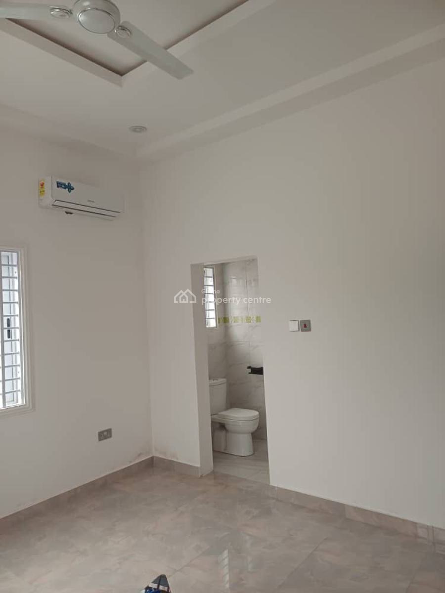 Executive 2 Bedrooms House, Achimota, Achimota, Accra, Townhouse for Sale