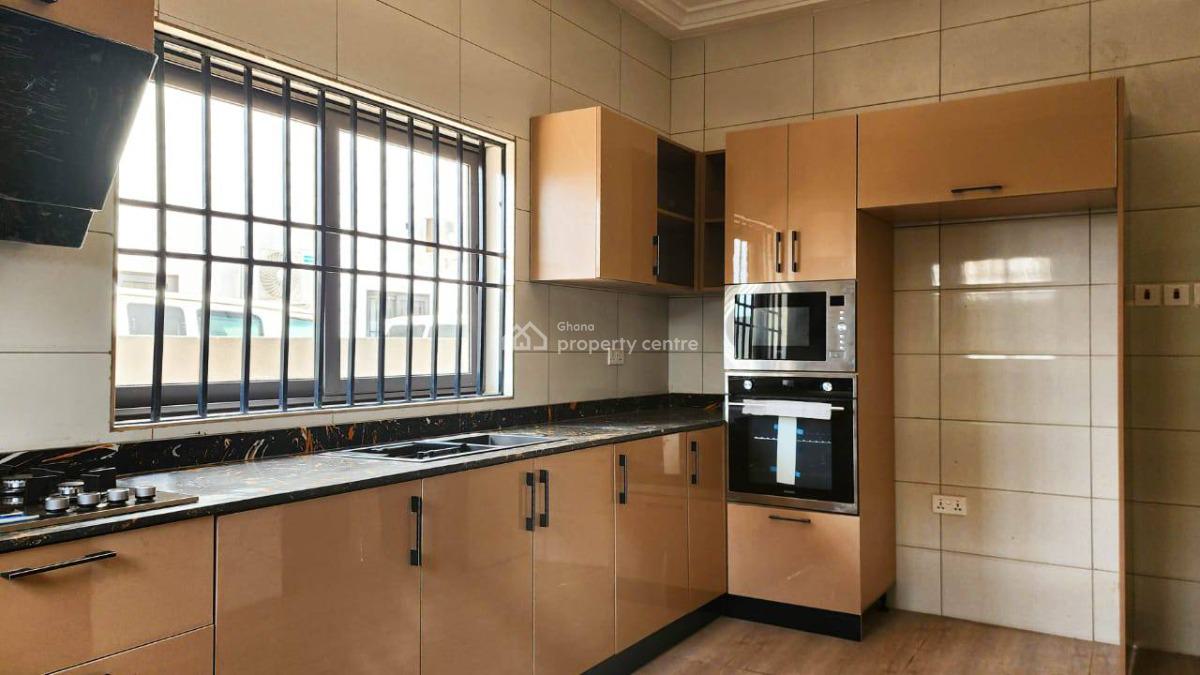 Executive Mini Gated Community 4 Bedroom, Ga East Municipal, Accra, Townhouse for Sale