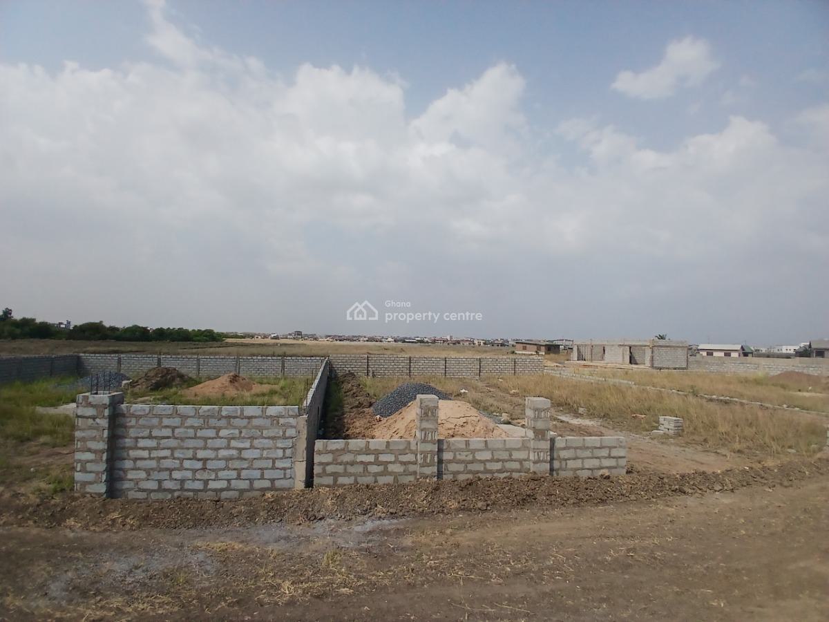Cedar Court, Tema Community 25---half Plot Near Adom Estate Road, Adom Estate Road, Community 25, Tema, Accra, Mixed-use Land for Sale