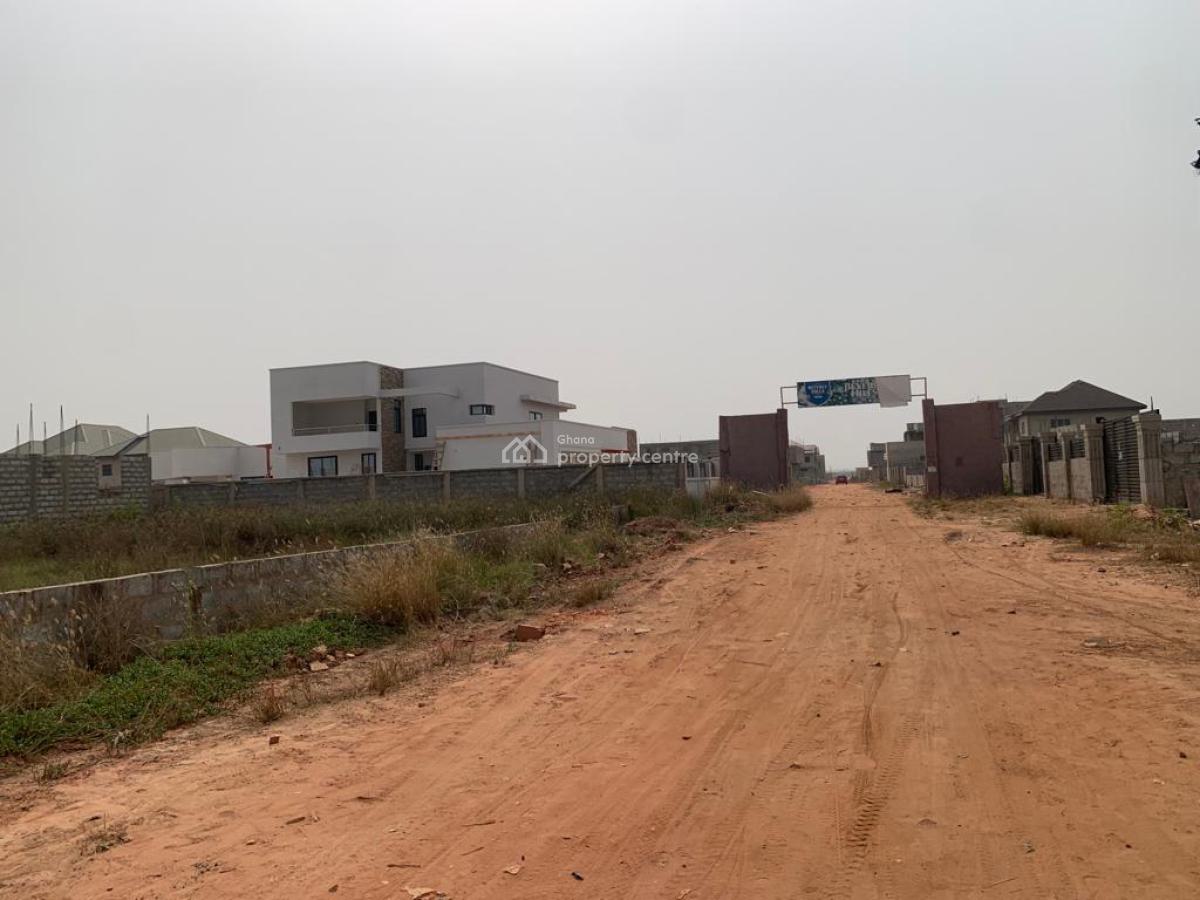 Secure Half Plot Space in Cedar Court, Tema Community 25, Adom Estate Road, Community 25, Tema, Accra, Mixed-use Land for Sale