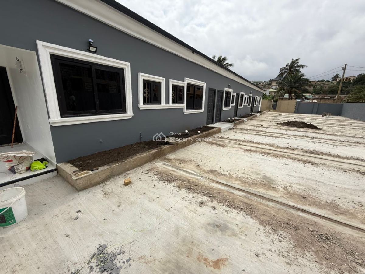 7 Units of Single Self Contained at  Awoshie, Onyinase, Awoshie, Ga Central Municipal, Accra, Mini Flat for Sale