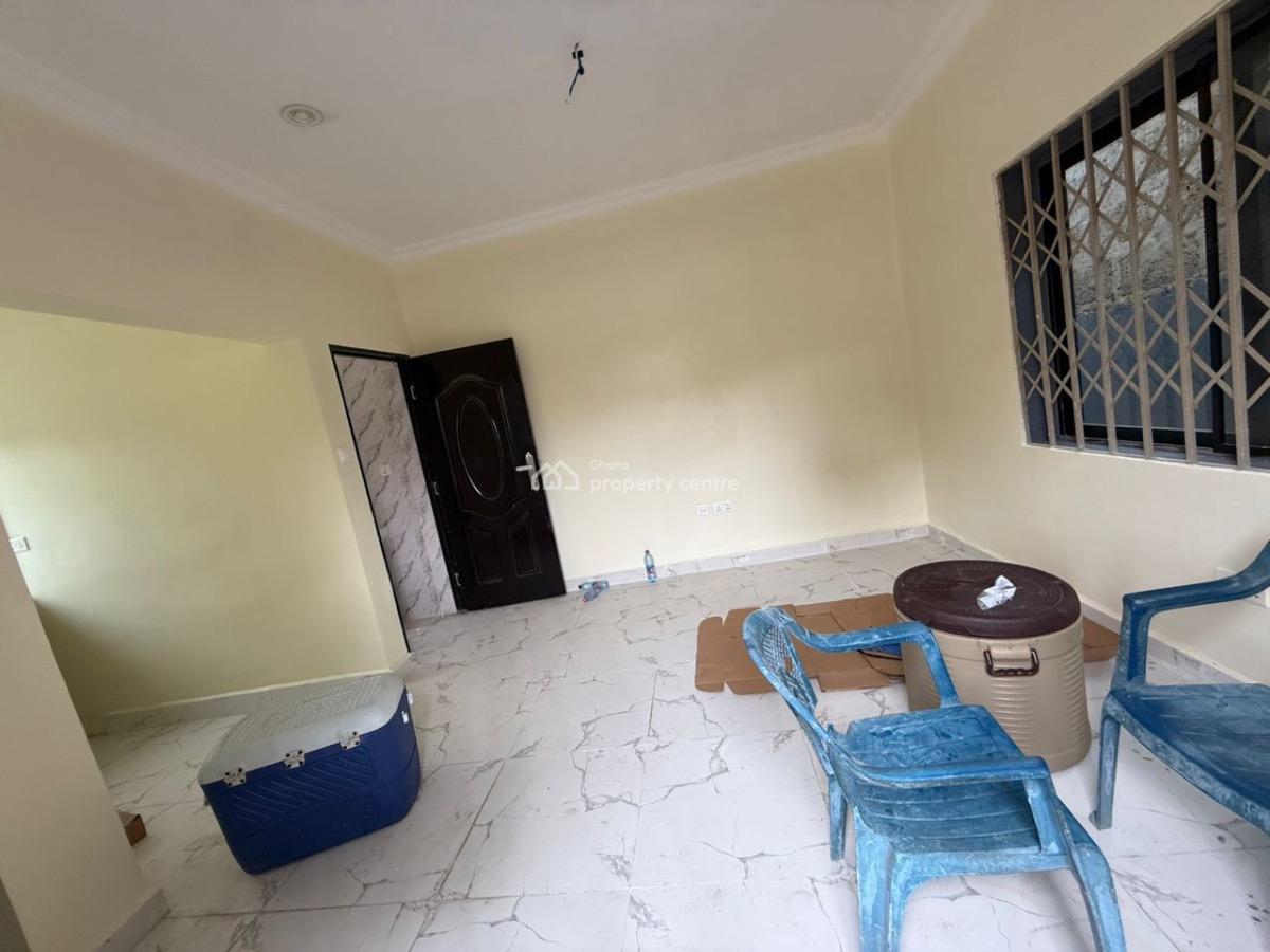 7 Units of Single Self Contained at  Awoshie, Onyinase, Awoshie, Ga Central Municipal, Accra, Mini Flat for Sale