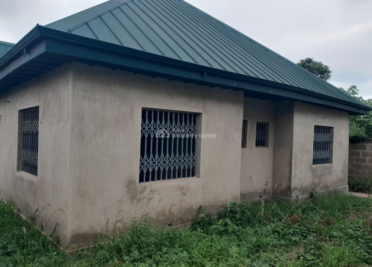 4 Bedrooms, Ntonso, After Mampongteng Aboaso., Kumasi Metropolitan, Ashanti, House for Sale