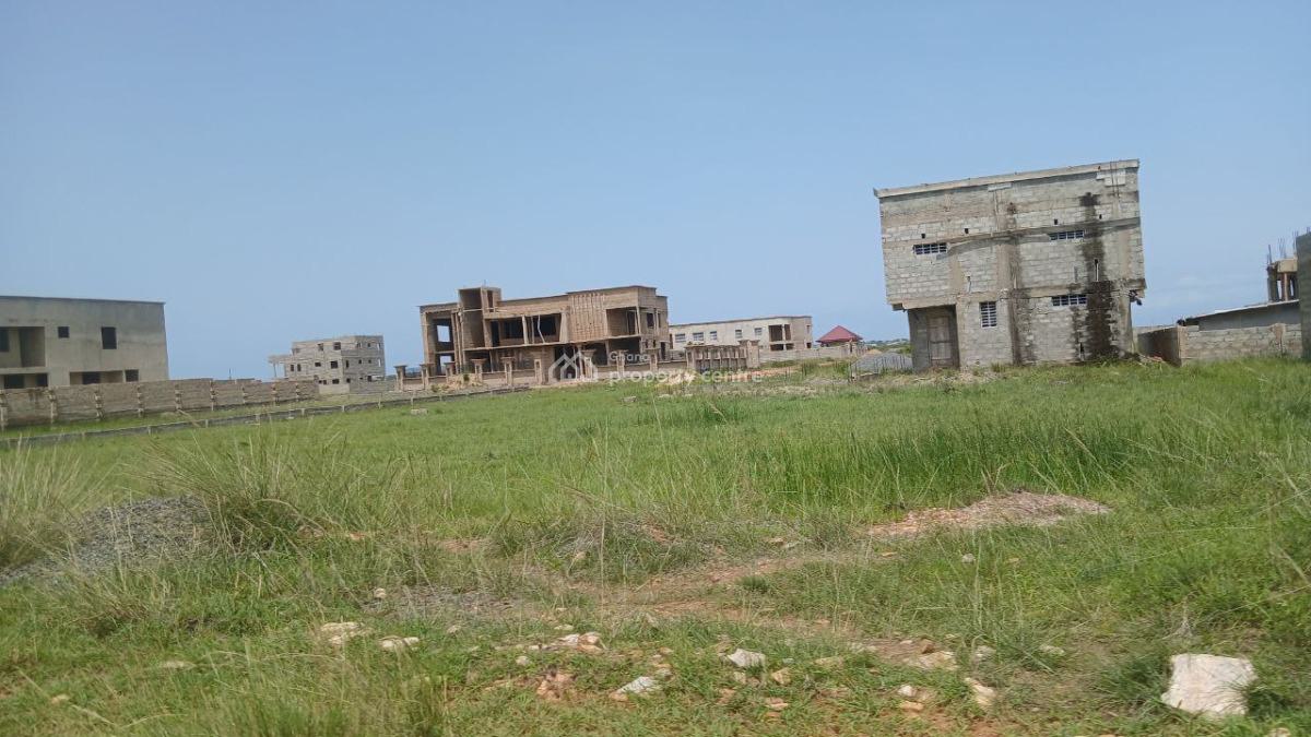 Easy Land, Easy Life - Half Plot at Cedar Court, Comm.25, Devtraco Road, Community 25, Tema, Accra, Mixed-use Land for Sale
