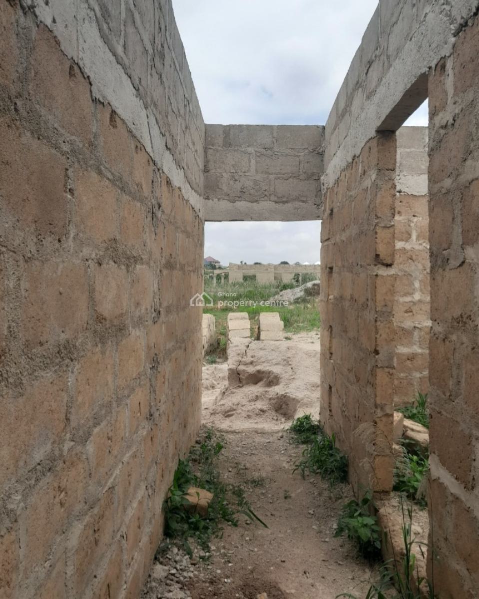 3 Bedrooms, Ntonso New Site, Near Mampongteng., Kumasi Metropolitan, Ashanti, House for Sale