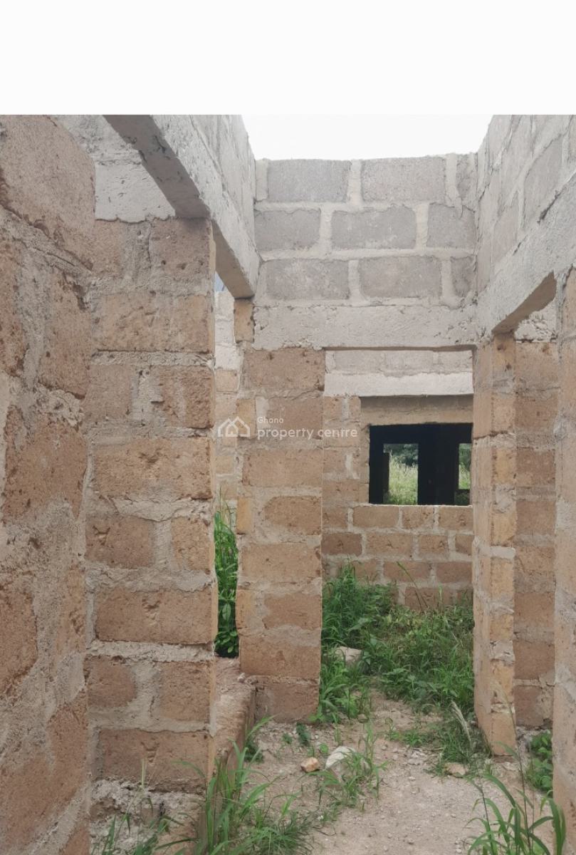 3 Bedrooms, Ntonso New Site, Near Mampongteng., Kumasi Metropolitan, Ashanti, House for Sale