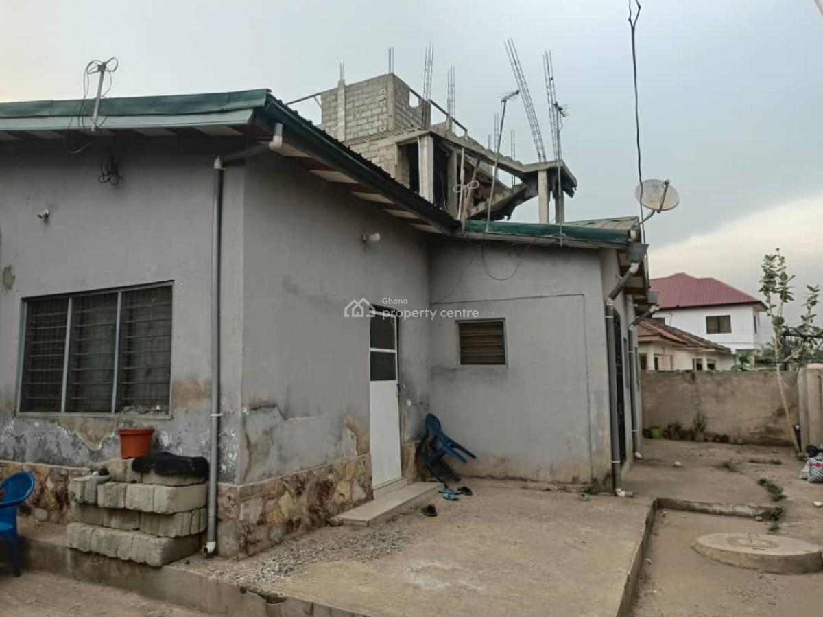 18 Units of Chamber N Hall at School Junction, School Junction, Ashaley Botwe, Adenta Municipal, Accra, Apartment for Sale