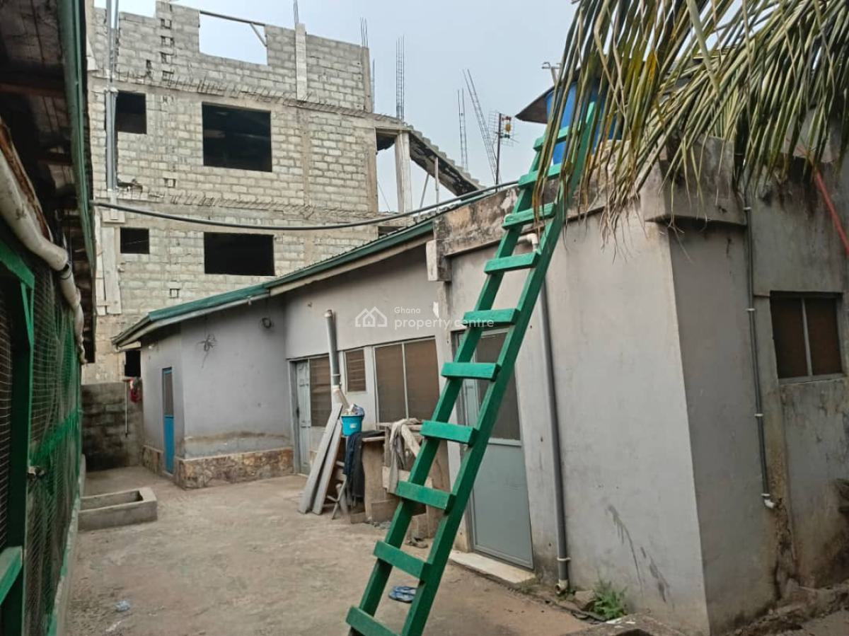 18 Units of Chamber N Hall at School Junction, School Junction, Ashaley Botwe, Adenta Municipal, Accra, Apartment for Sale